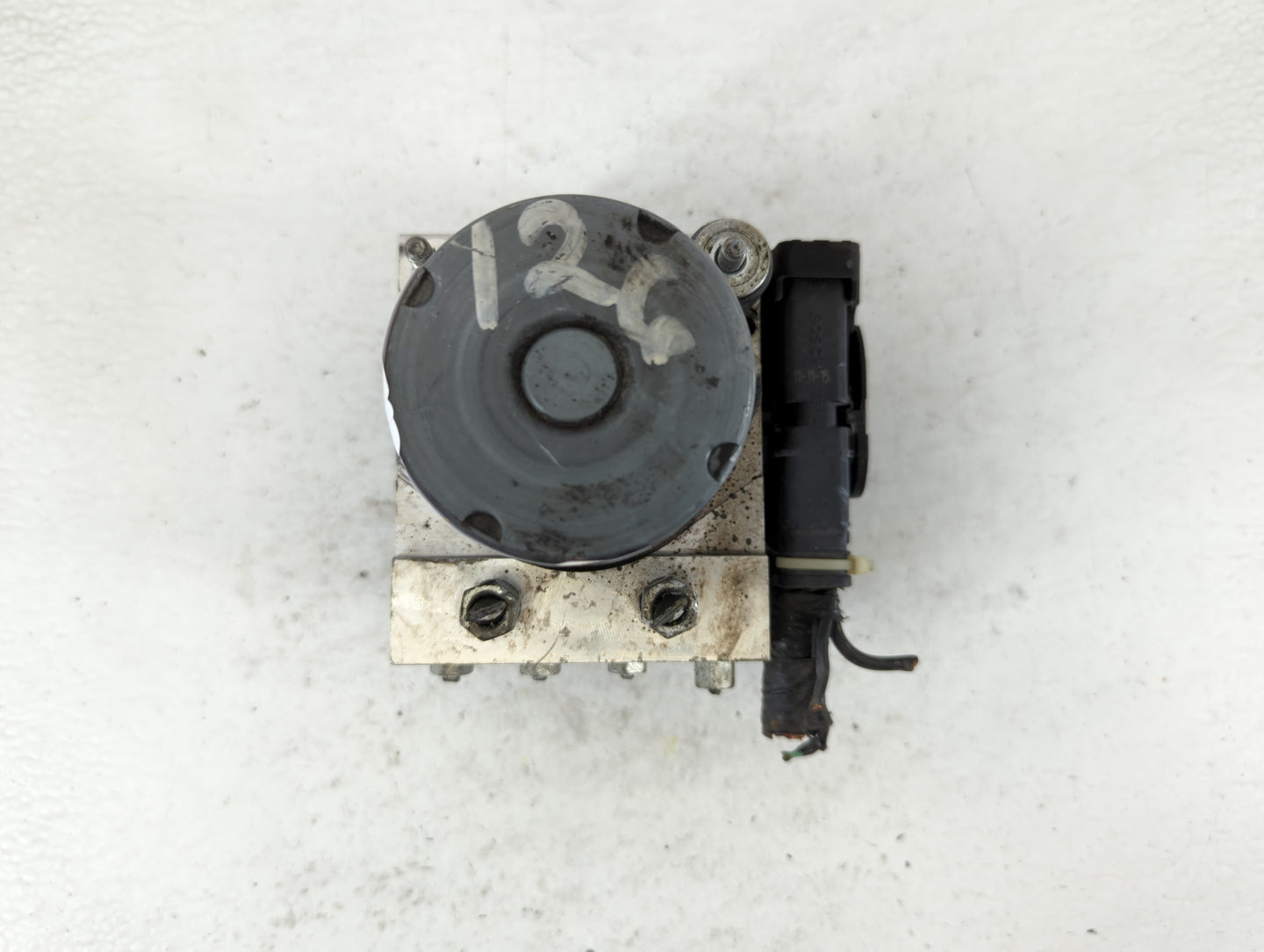 2011-2012 Nissan Altima ABS Pump Control Module Replacement P/N:0 265 251 446 AC 47660 ZY65A Fits Fits 2011 2012 OEM Used Au