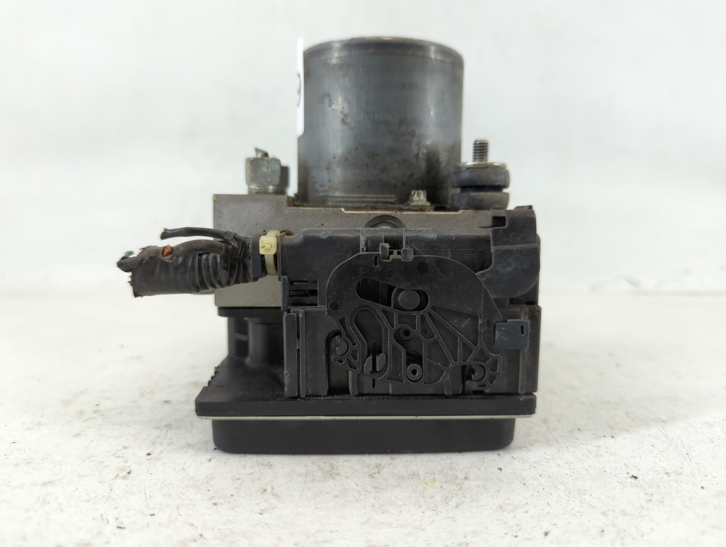 2011-2012 Nissan Altima ABS Pump Control Module Replacement P/N:0 265 251 446 AC 47660 ZY65A Fits Fits 2011 2012 OEM Used Au