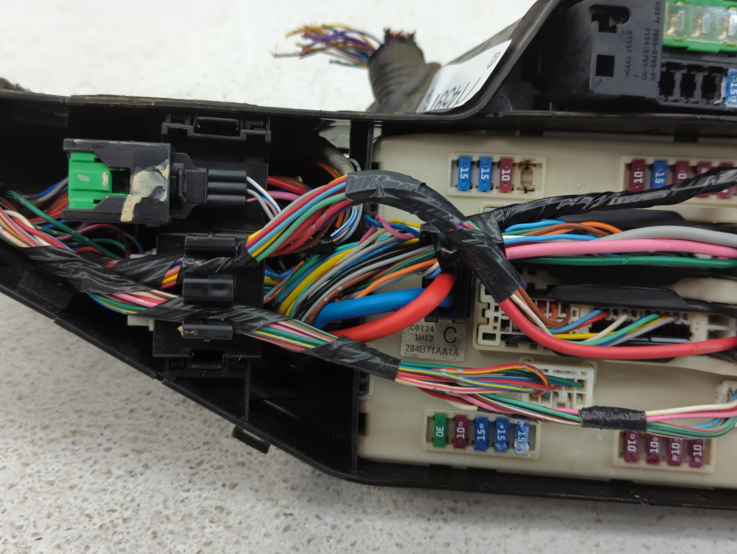 2011-2013 Nissan Altima Fusebox Fuse Box Panel Relay Module P/N:7154-7201-30 Fits Fits 2011 2012 2013 OEM Used Auto Parts - 