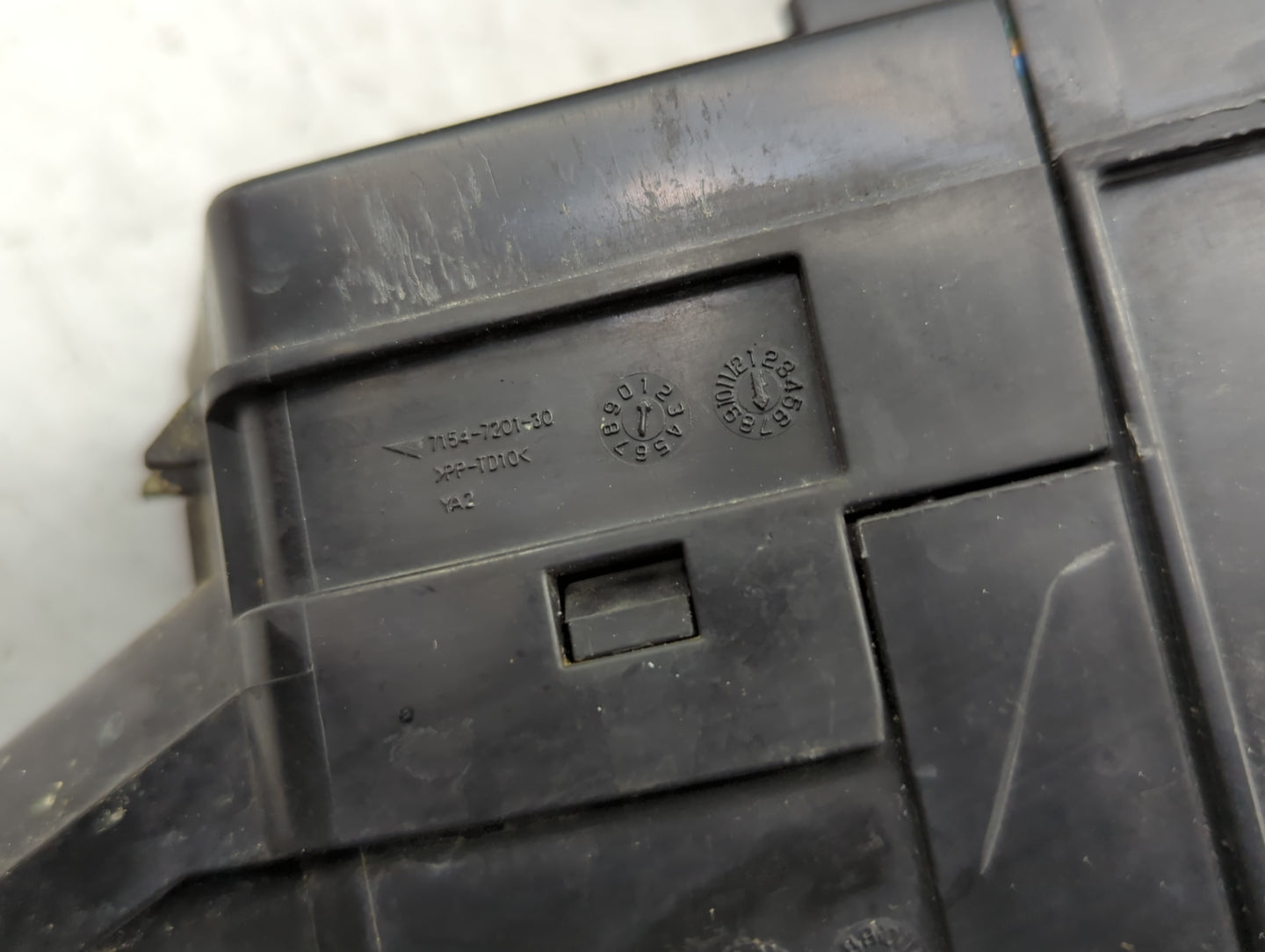 2011-2013 Nissan Altima Fusebox Fuse Box Panel Relay Module P/N:7154-7201-30 Fits Fits 2011 2012 2013 OEM Used Auto Parts - 