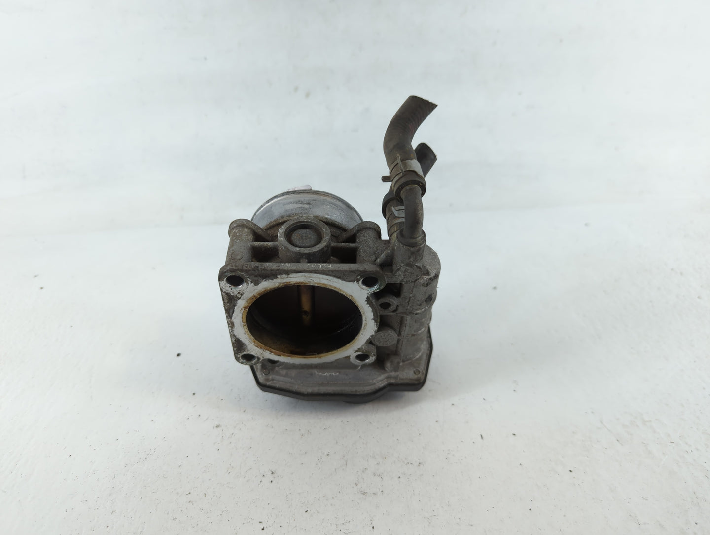 2007-2013 Nissan Altima Throttle Body P/N:1Y05H RME60-15 Fits Fits 2007 2008 2009 2010 2011 2012 2013 OEM Used Auto Parts - 