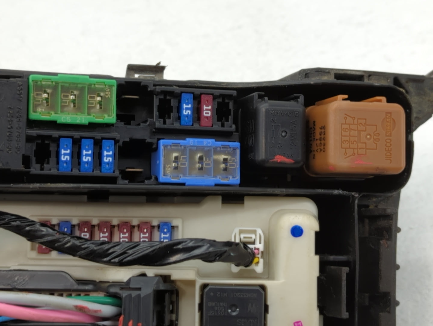 2011-2013 Nissan Altima Fusebox Fuse Box Panel Relay Module P/N:PP-TD10 7154-9164-30 Fits Fits 2011 2012 2013 OEM Used Auto 