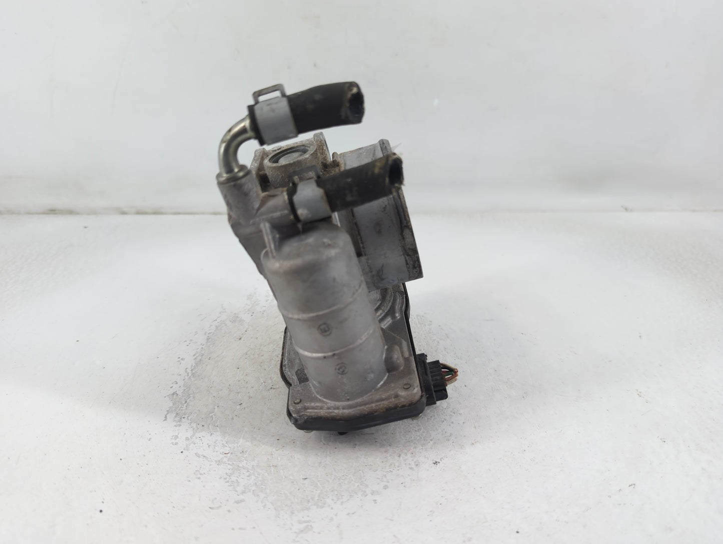 2007-2013 Nissan Altima Throttle Body P/N:K 1519 3 526-01 Fits Fits 2007 2008 2009 2010 2011 2012 2013 OEM Used Auto Parts -
