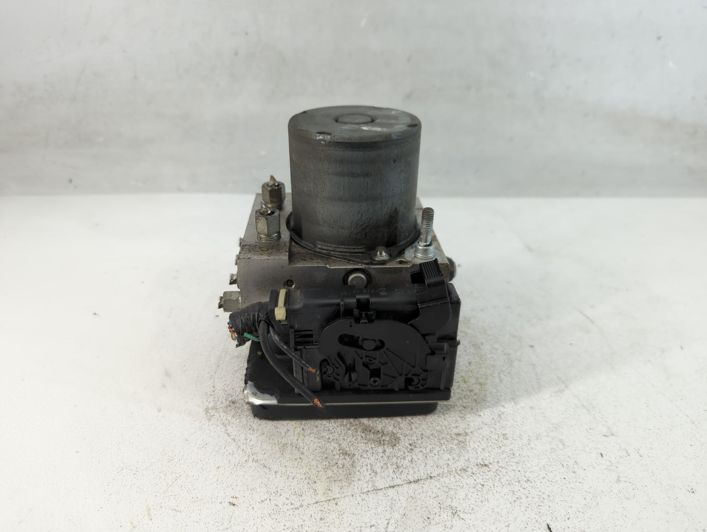 2011-2012 Nissan Altima ABS Pump Control Module Replacement P/N:47660 ZX65A Fits Fits 2011 2012 OEM Used Auto Parts - Oemuse