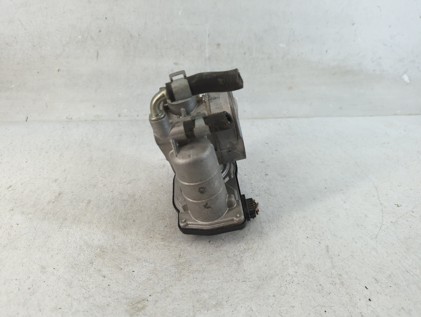 2007-2013 Nissan Altima Throttle Body P/N:1409H RME60-15 Fits Fits 2007 2008 2009 2010 2011 2012 2013 OEM Used Auto Parts - 