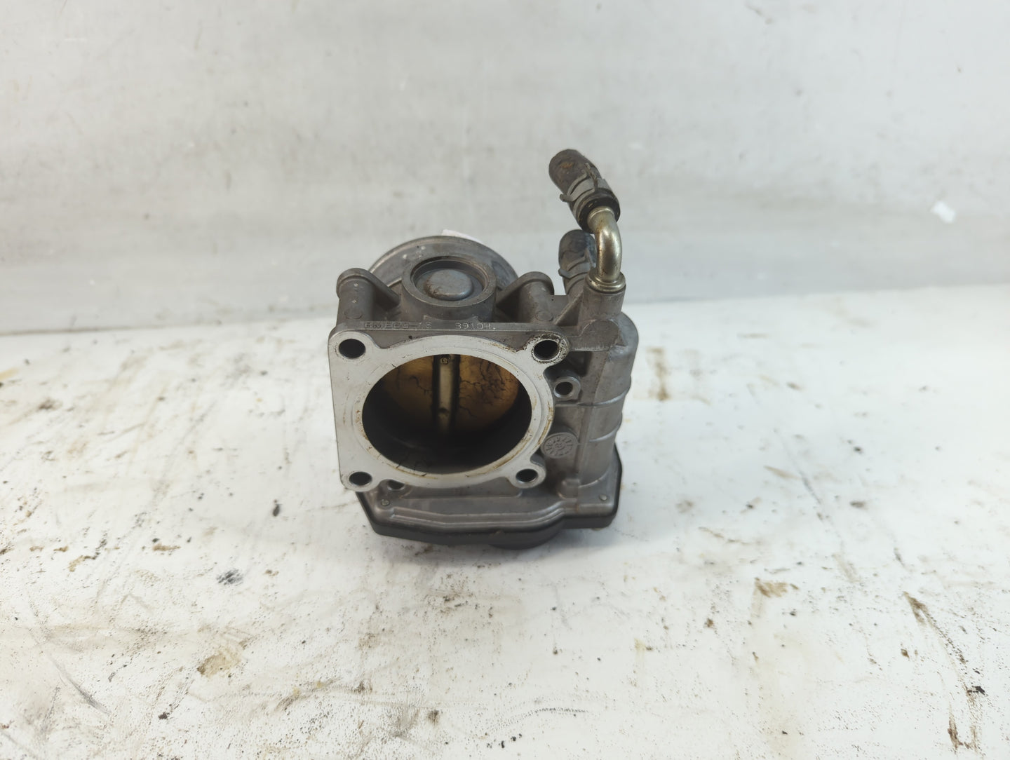 2007-2014 Nissan Altima Throttle Body P/N:8910H RME60-15 Fits Fits 2007 2008 2009 2010 2011 2012 2013 2014 OEM Used Auto Par