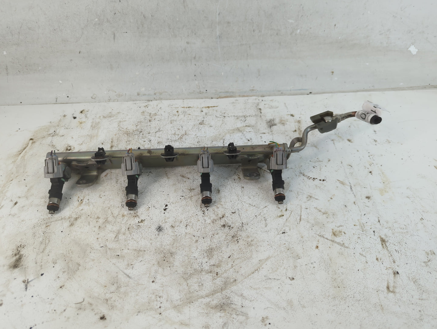 2012 Nissan Altima Fuel Injectors P/N:2215U Fits OEM Used Auto Parts - Oemusedautoparts1.com