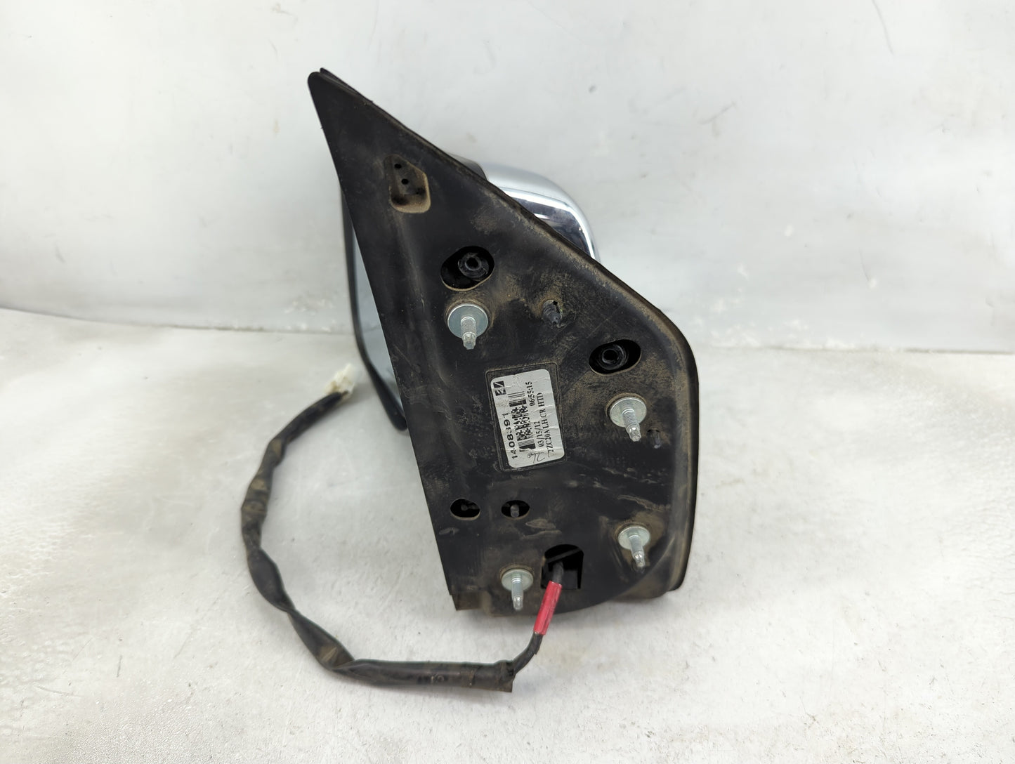 2005-2015 Nissan Armada Driver Side View Mirror - Left Door Mirror OEM Used - Oemusedautoparts1.com