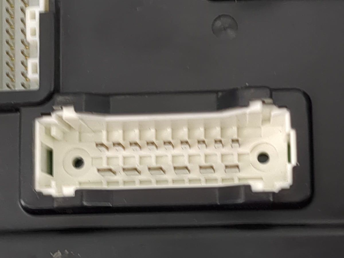 2012-2012 Nissan Cube Body Control Module Bcm 284b11fn4b - Oemusedautoparts1.com
