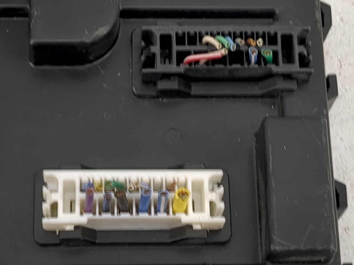 2012-2012 Nissan Cube Body Control Module Bcm - Oemusedautoparts1.com
