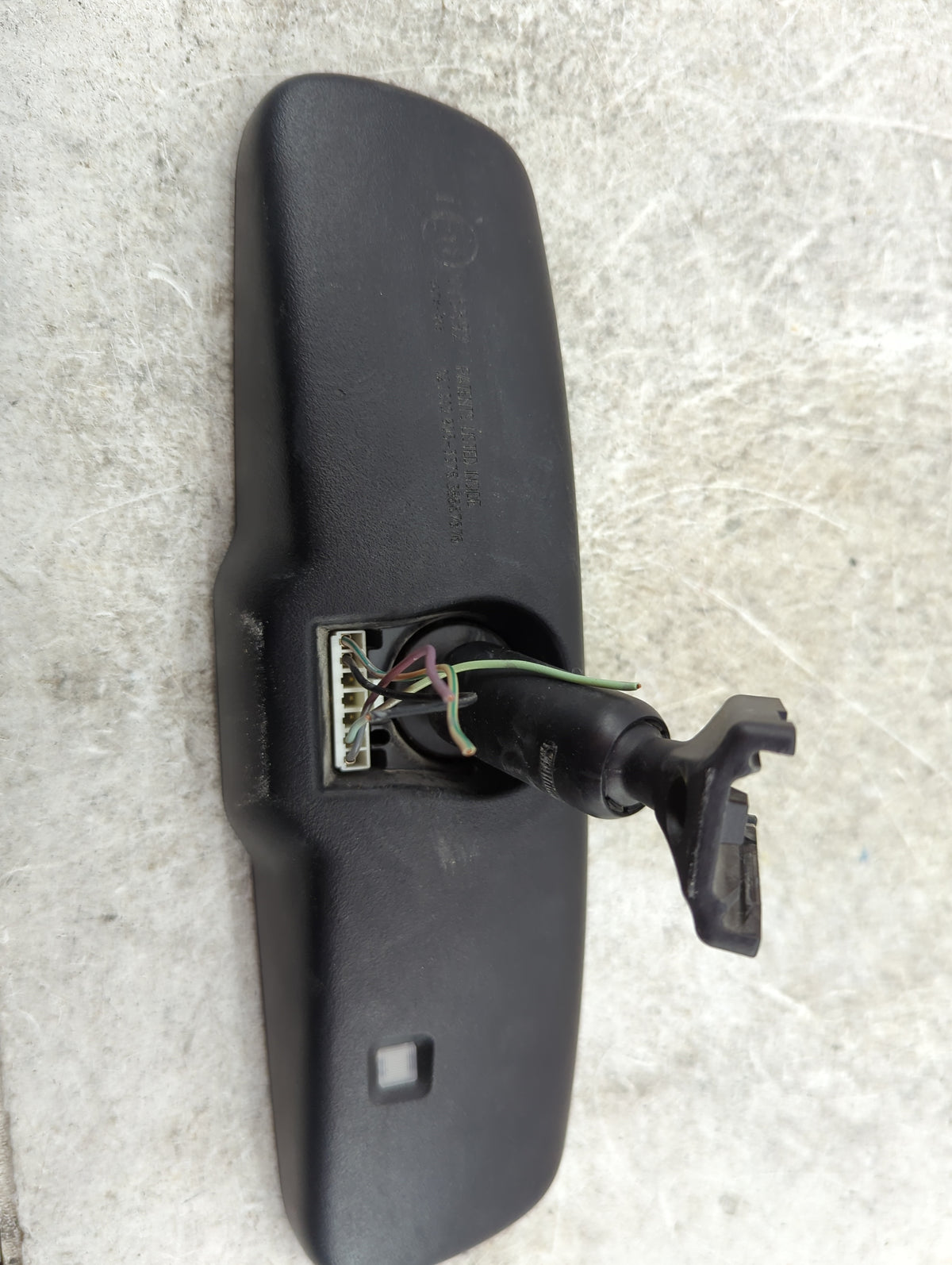 2012 Nissan Frontier Interior Rear View Mirror Replacement OEM P/N:E11 015897 GNTX-435 Fits OEM Used Auto Parts - Oemusedaut
