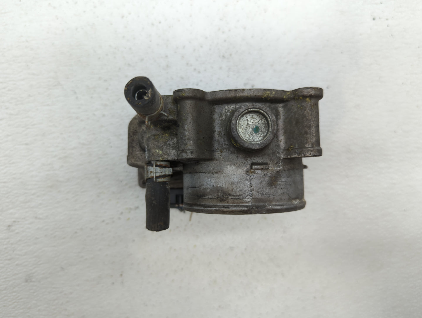2005-2012 Nissan Frontier Throttle Body P/N:16119 7S001 A 16119 7S001 B Fits OEM Used Auto Parts - Oemusedautoparts1.com