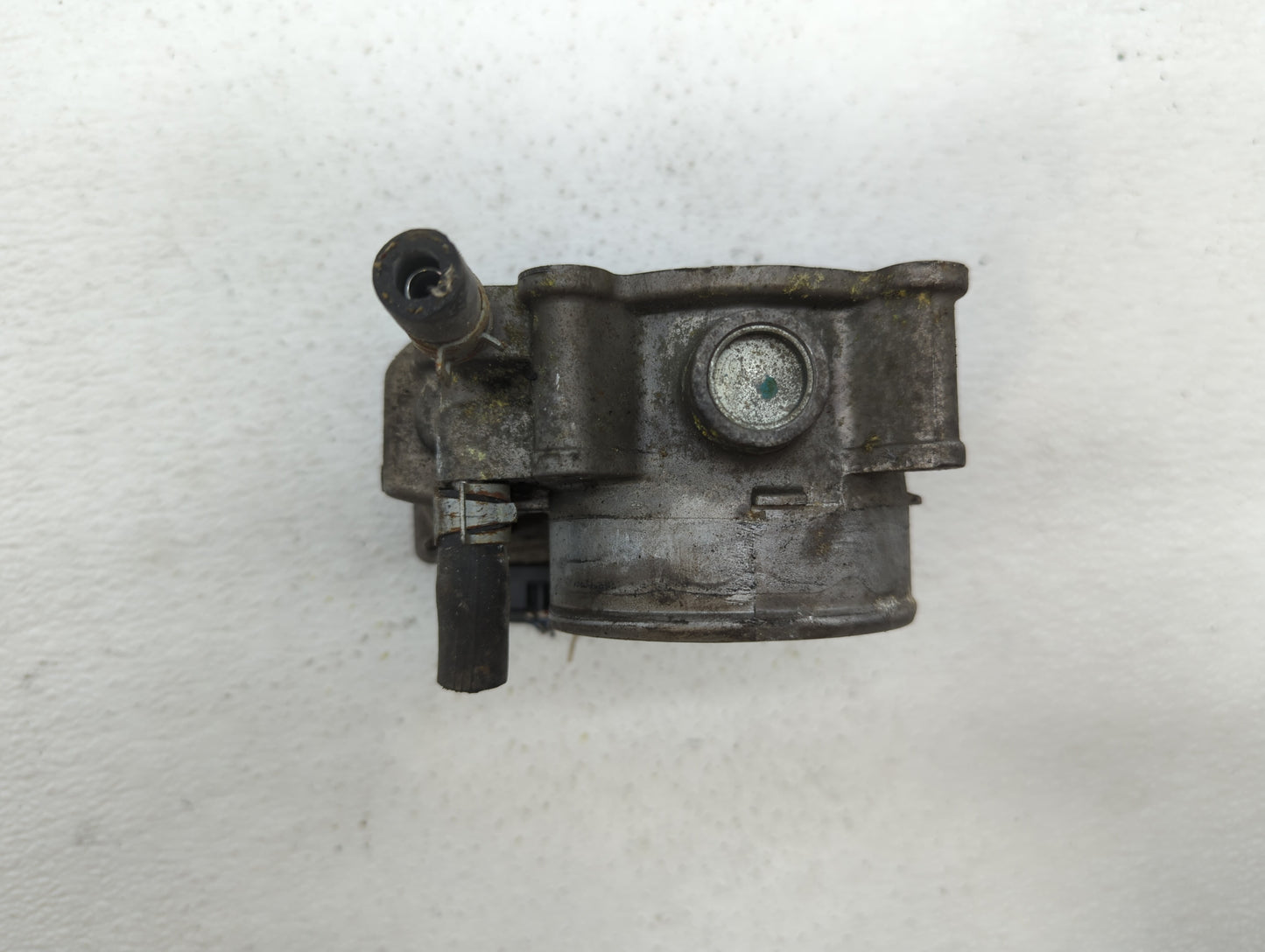 2005-2012 Nissan Frontier Throttle Body P/N:16119 7S001 A 16119 7S001 B Fits OEM Used Auto Parts - Oemusedautoparts1.com