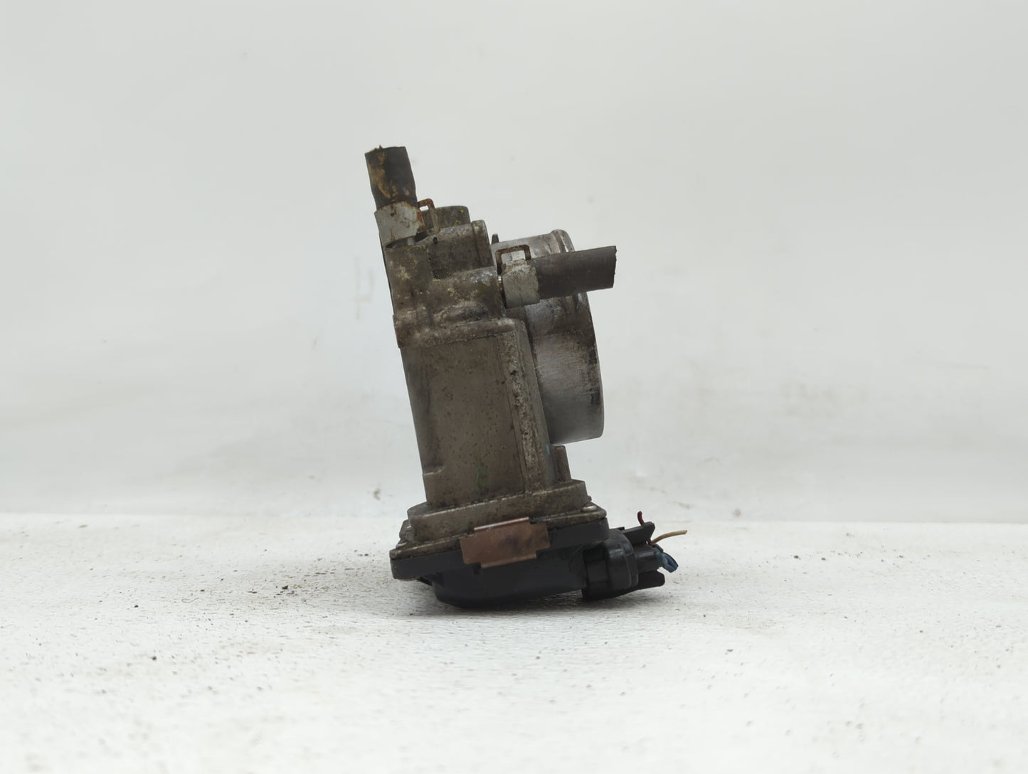 2005-2012 Nissan Frontier Throttle Body P/N:16119 7S001 A 16119 7S001 B Fits OEM Used Auto Parts - Oemusedautoparts1.com
