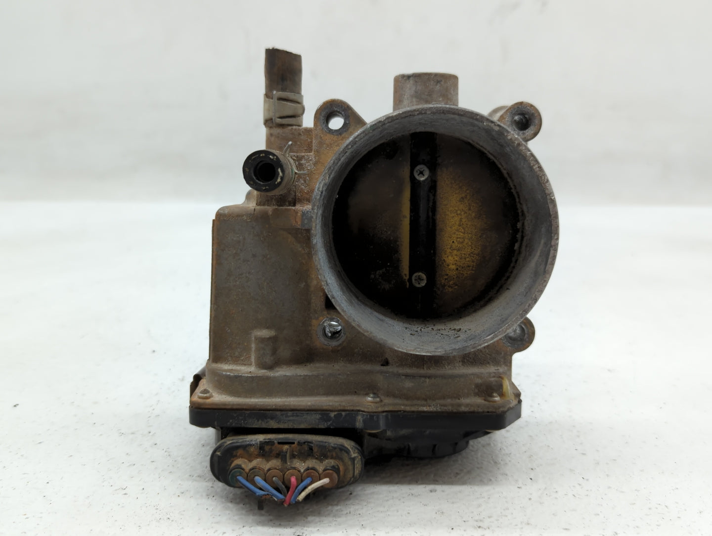 2005-2012 Nissan Frontier Throttle Body P/N:16119 7S001 A 16119 7S001 B Fits OEM Used Auto Parts - Oemusedautoparts1.com