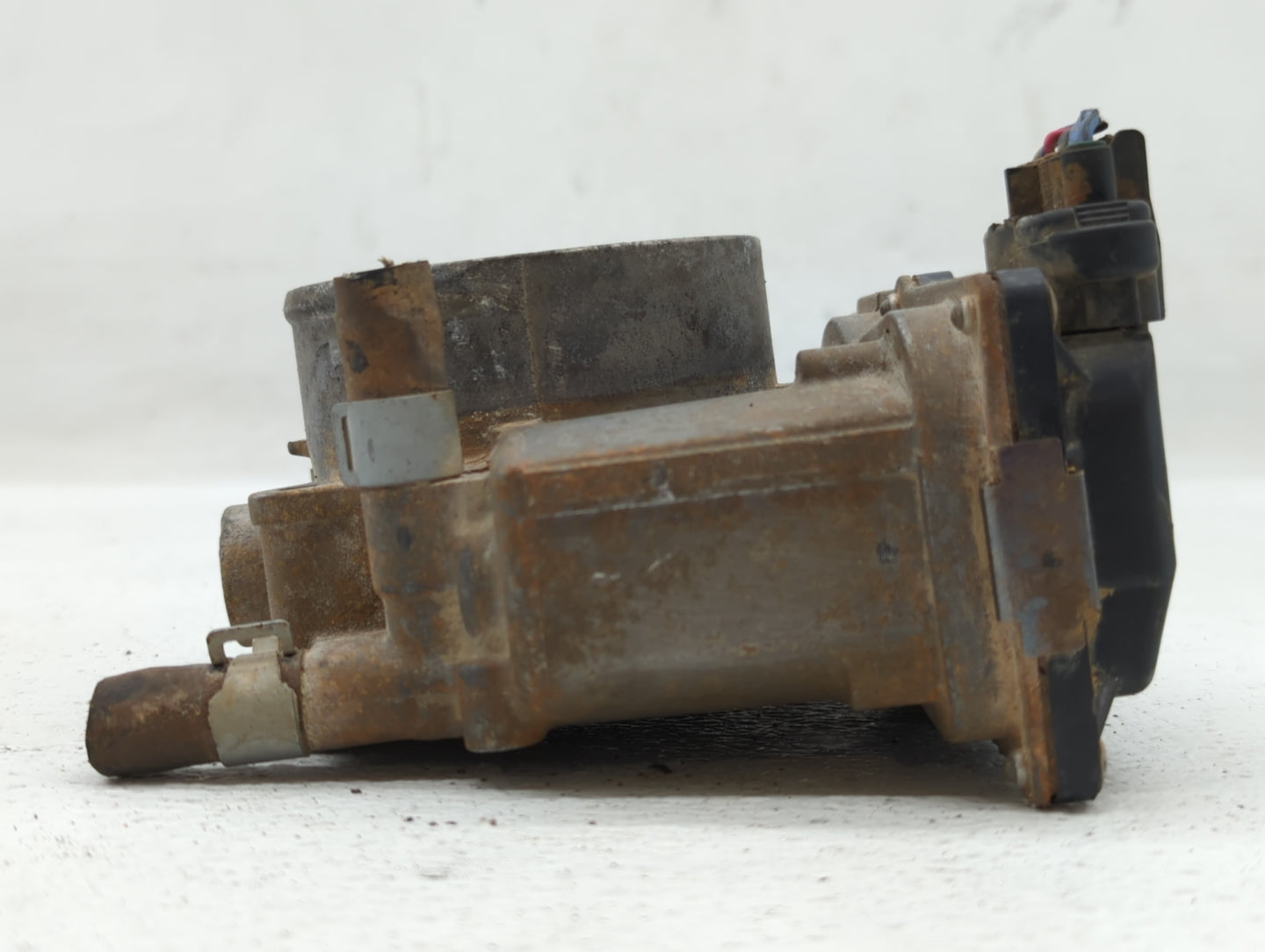 2005-2012 Nissan Frontier Throttle Body P/N:16119 7S001 A 16119 7S001 B Fits OEM Used Auto Parts - Oemusedautoparts1.com