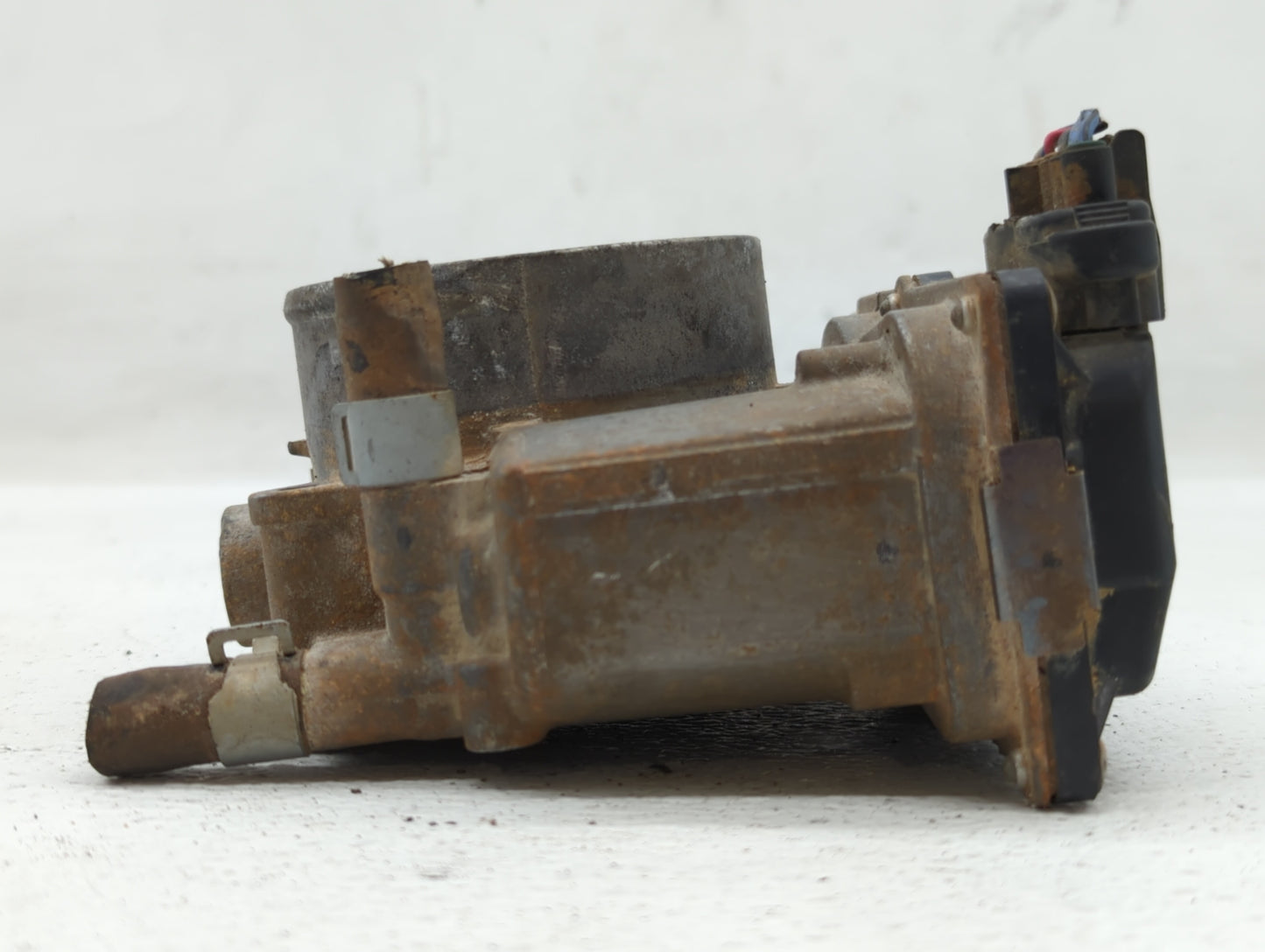 2005-2012 Nissan Frontier Throttle Body P/N:16119 7S001 A 16119 7S001 B Fits OEM Used Auto Parts - Oemusedautoparts1.com