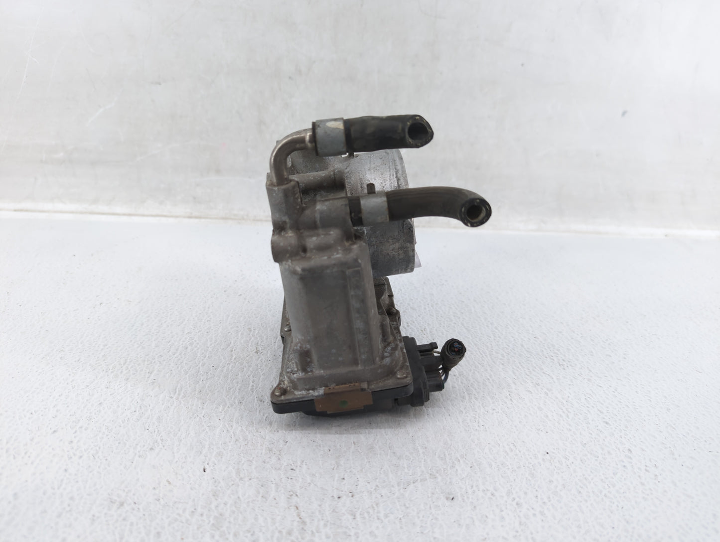 2012 Nissan Frontier Throttle Body P/N:EA-A60-01 F EA-A60-01 B Fits OEM Used Auto Parts - Oemusedautoparts1.com