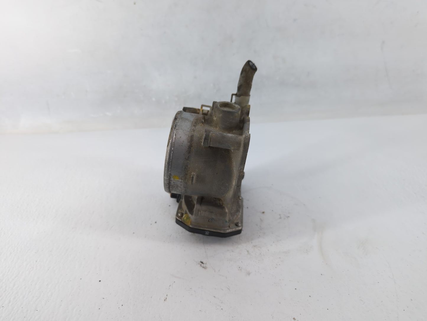 2005-2012 Nissan Frontier Throttle Body P/N:16119 7S001 Fits Fits 2005 2006 2007 2008 2009 2010 2011 2012 2013 2014 OEM Used