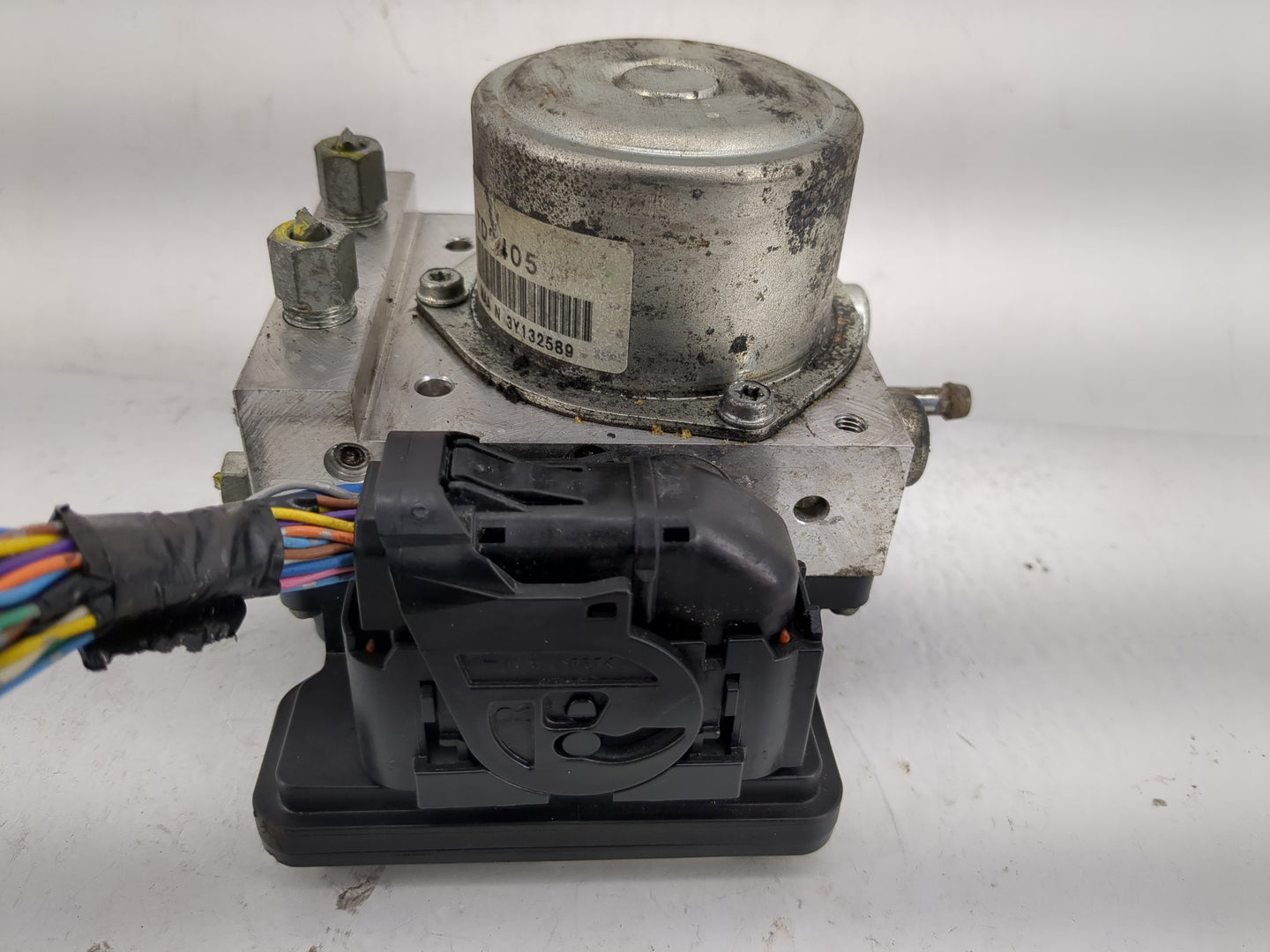 2012-2014 Nissan Juke ABS Pump Control Module Replacement P/N:A98000B51 82962862, E3Y151133 Fits Fits 2012 2013 2014 OEM Use