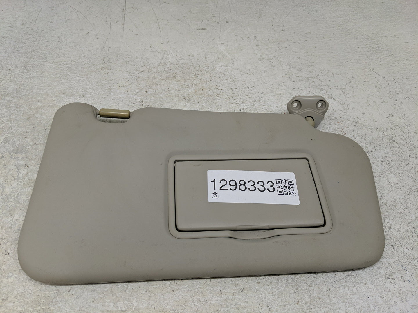 2011-2013 Nissan Juke Sun Visor Shade Replacement Passenger Right Mirror Fits Fits 2011 2012 2013 OEM Used Auto Parts - Oemu