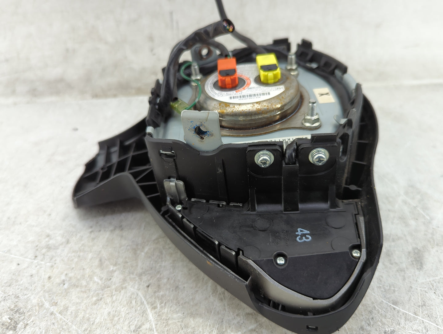 2011-2017 Nissan Juke Air Bag Driver Left Steering Wheel Mounted P/N:BAM-PT1-1772 Fits Fits 2011 2012 2013 2014 2015 2016 20