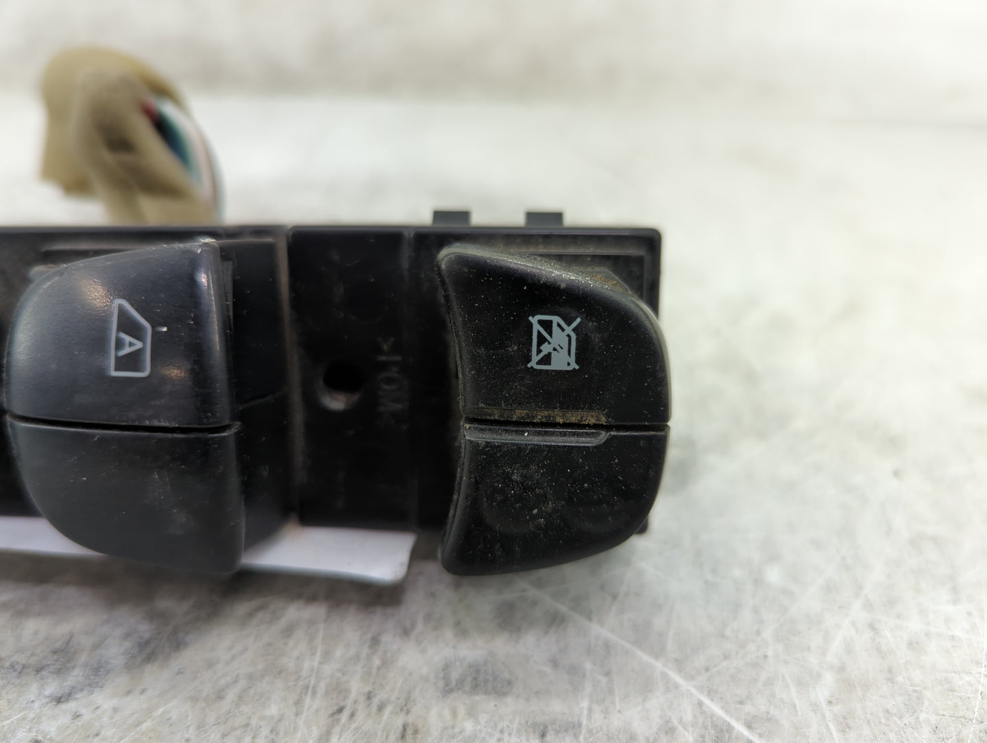 2011-2017 Nissan Juke Master Power Window Switch Replacement Driver Side Left P/N:25401 1KA0B Fits OEM Used Auto Parts - Oem