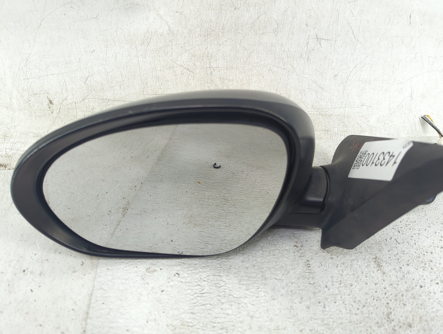 2012 Nissan Juke Driver Side View Mirror - Left Door Mirror OEM Used - Oemusedautoparts1.com