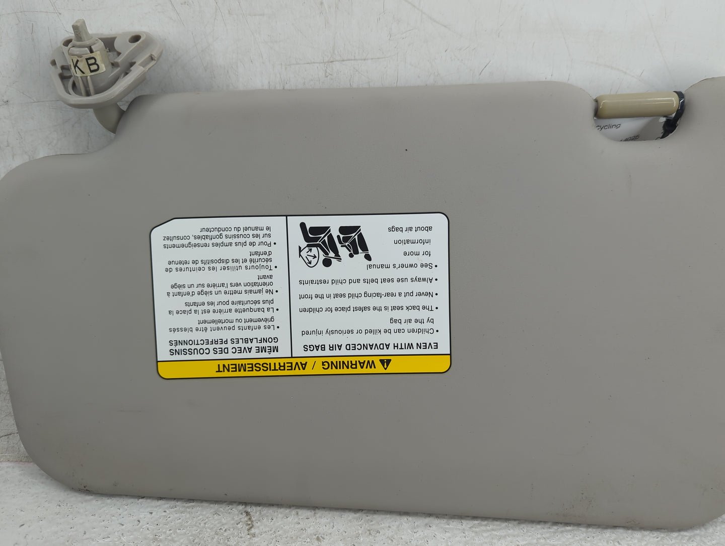 2011-2013 Nissan Juke Sun Visor Shade Replacement Passenger Right Mirror Fits Fits 2011 2012 2013 OEM Used Auto Parts - Oemu