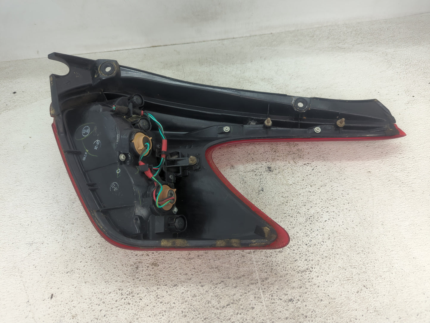 2011-2014 Nissan Juke Tail Light Assembly Driver Left OEM Fits Fits 2011 2012 2013 2014 OEM Used Auto Parts - Oemusedautopar