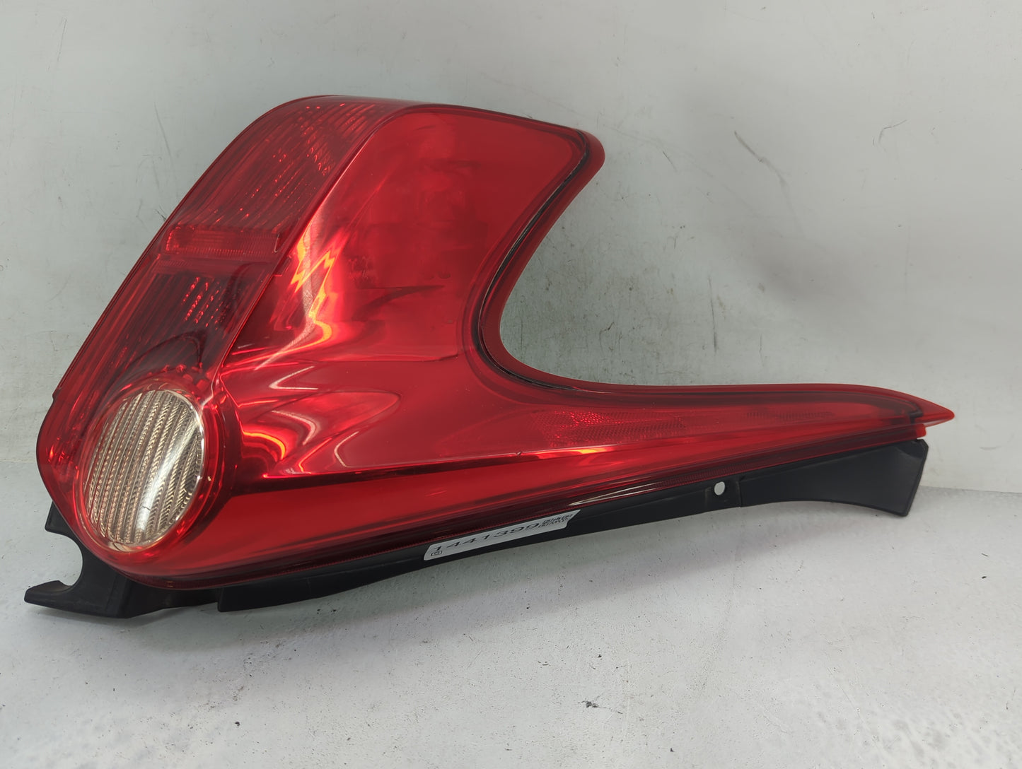 2011-2014 Nissan Juke Tail Light Assembly Driver Left OEM P/N:2203B Fits Fits 2011 2012 2013 2014 OEM Used Auto Parts - Oemu