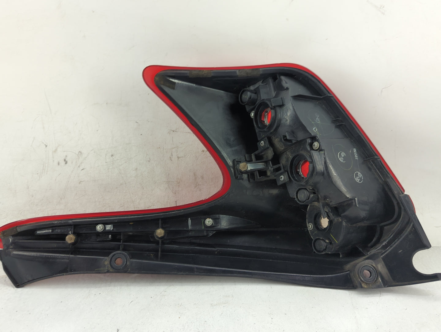 2011-2014 Nissan Juke Tail Light Assembly Driver Left OEM P/N:2203B Fits Fits 2011 2012 2013 2014 OEM Used Auto Parts - Oemu