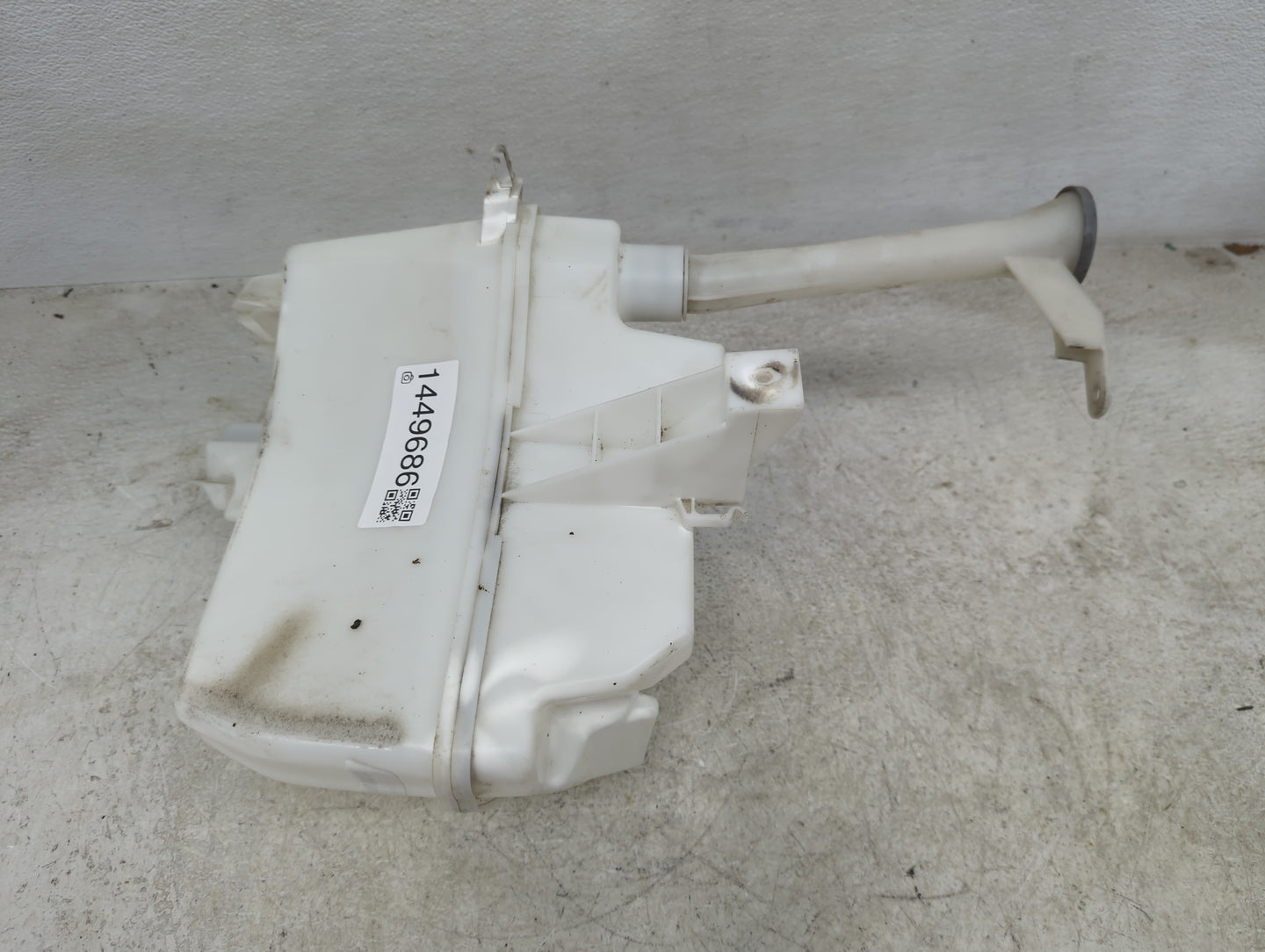 2011-2017 Nissan Juke Windshield Washer Fluid Reservoir Bottle Oem - Oemusedautoparts1.com