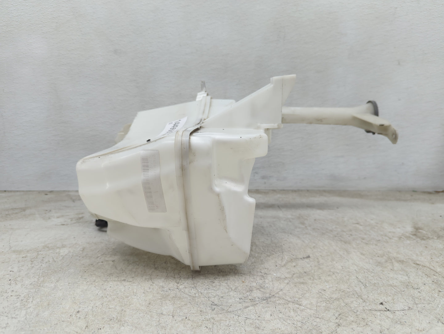 2011-2017 Nissan Juke Windshield Washer Fluid Reservoir Bottle Oem - Oemusedautoparts1.com