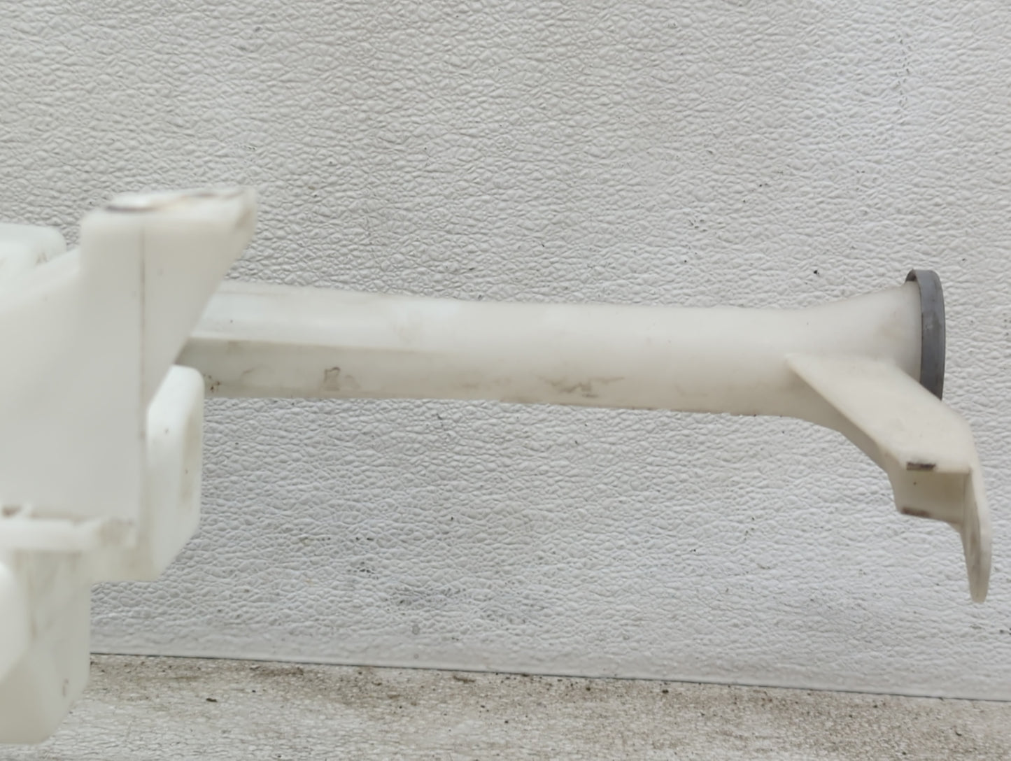 2011-2017 Nissan Juke Windshield Washer Fluid Reservoir Bottle Oem - Oemusedautoparts1.com