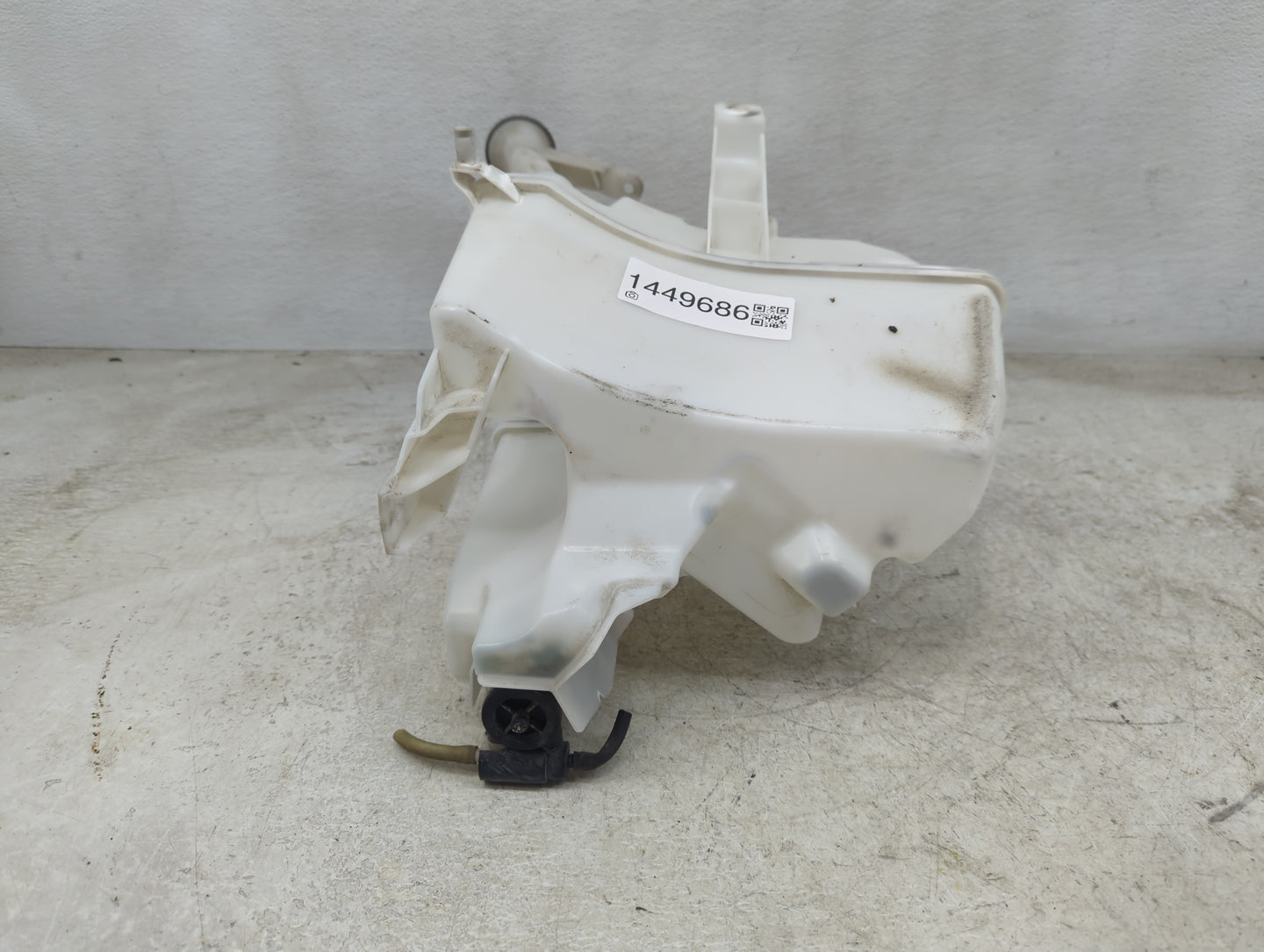 2011-2017 Nissan Juke Windshield Washer Fluid Reservoir Bottle Oem - Oemusedautoparts1.com