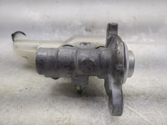 compare product 2011-2017 Nissan Juke Brake Master Cylinder 1497493