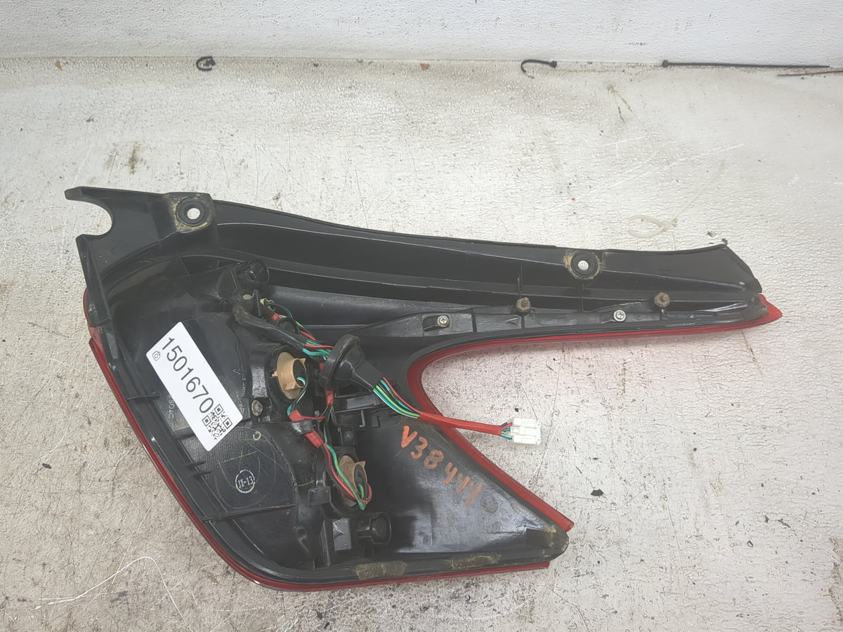 2011-2014 Nissan Juke Tail Light Assembly Driver Left OEM Fits Fits 2011 2012 2013 2014 OEM Used Auto Parts - Oemusedautopar