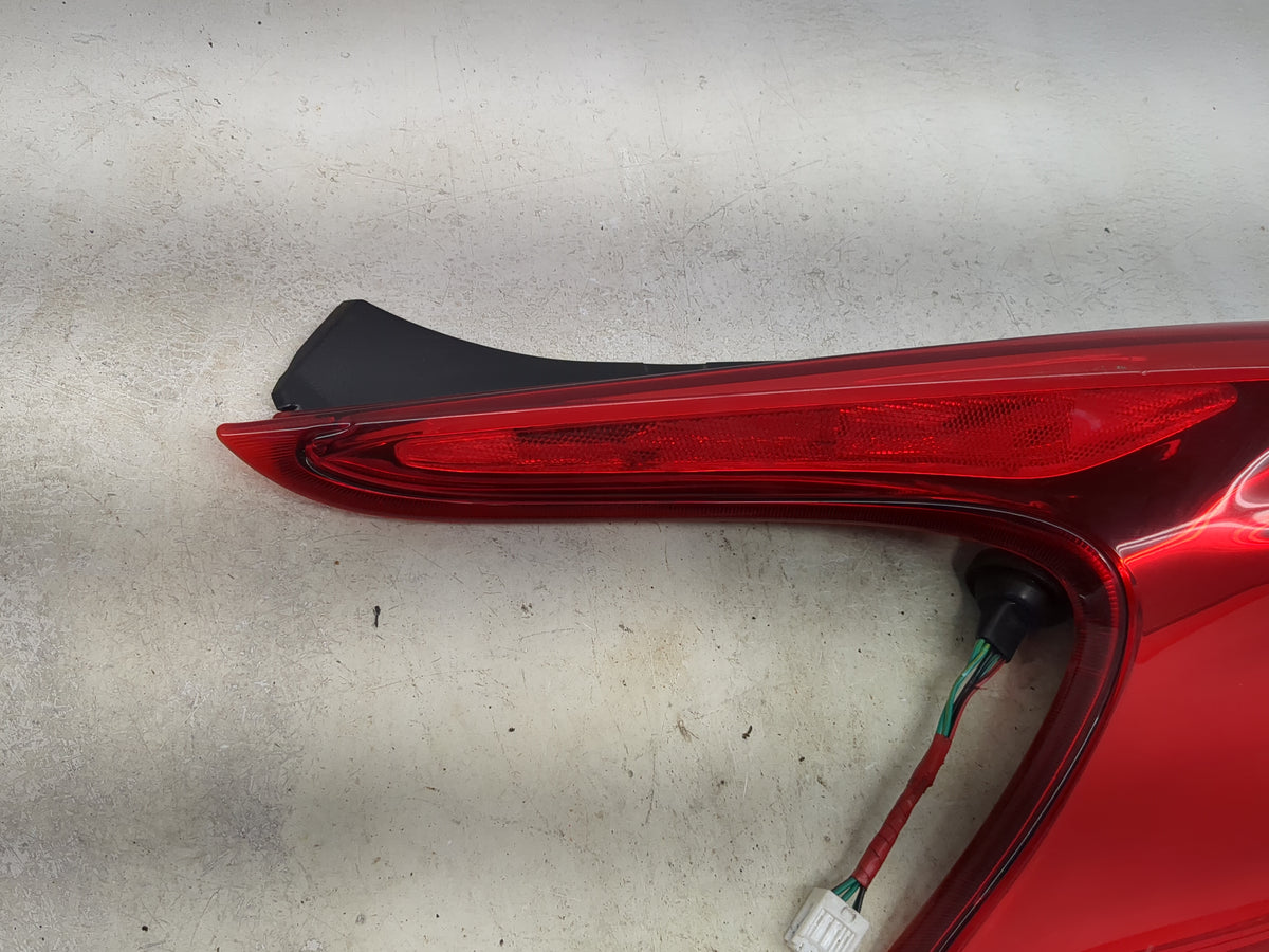 2011-2014 Nissan Juke Tail Light Assembly Driver Left OEM Fits Fits 2011 2012 2013 2014 OEM Used Auto Parts - Oemusedautopar