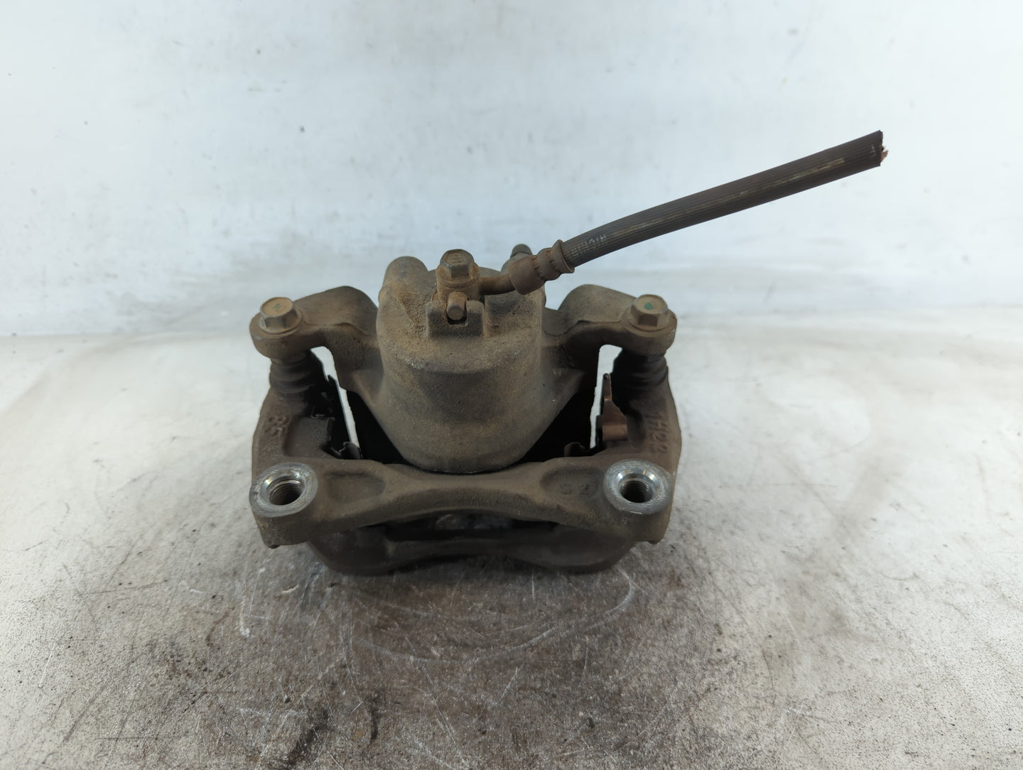 2011-2017 Nissan Juke Front Passenger Right Brake Caliper - Oemusedautoparts1.com