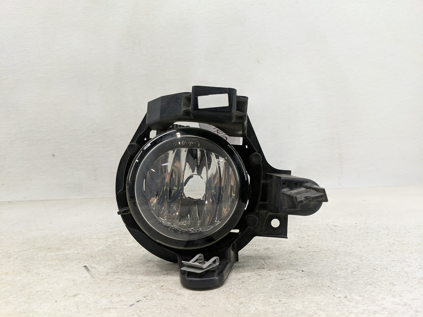 2011-2012 Nissan Leaf Driver Left Oem Fog Light Lamp - Oemusedautoparts1.com
