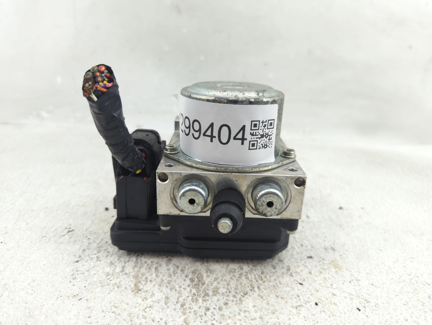 2011-2012 Nissan Leaf ABS Pump Control Module Replacement Fits Fits 2011 2012 OEM Used Auto Parts - Oemusedautoparts1.com