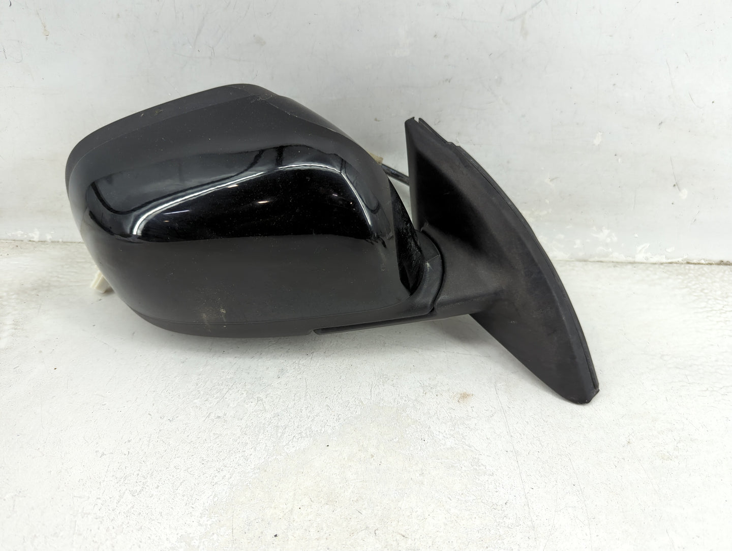 2011-2012 Nissan Leaf Passenger Side View Mirror - Right Door Mirror OEM Used - Oemusedautoparts1.com