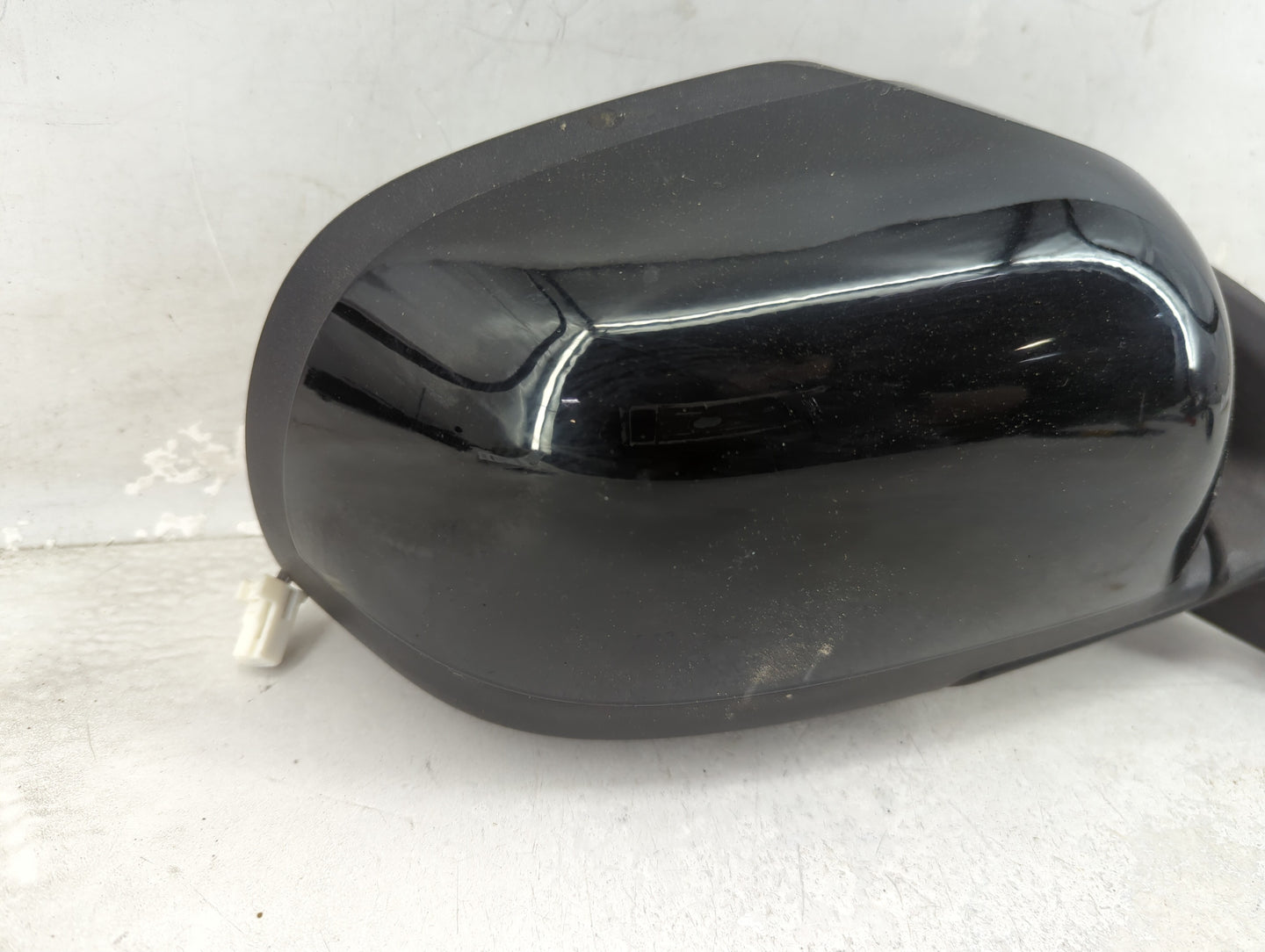 2011-2012 Nissan Leaf Passenger Side View Mirror - Right Door Mirror OEM Used - Oemusedautoparts1.com
