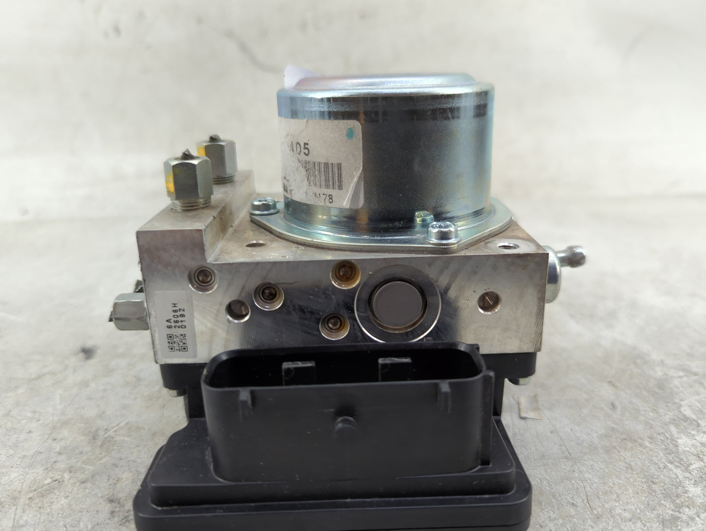 2011-2012 Nissan Leaf ABS Pump Control Module Replacement P/N:47660 3NA0A Fits Fits 2011 2012 OEM Used Auto Parts - Oemuseda