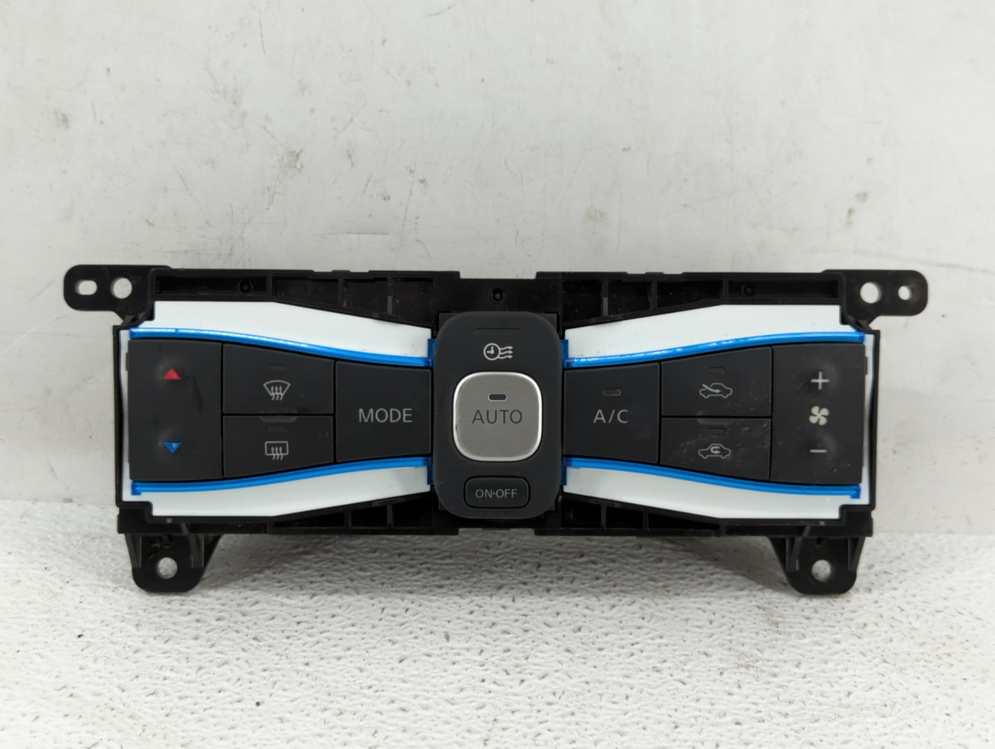 2011-2012 Nissan Leaf Climate Control Module Temperature AC/Heater Replacement P/N:T1030164Z A 27500 3NA0C Fits Fits 2011 20
