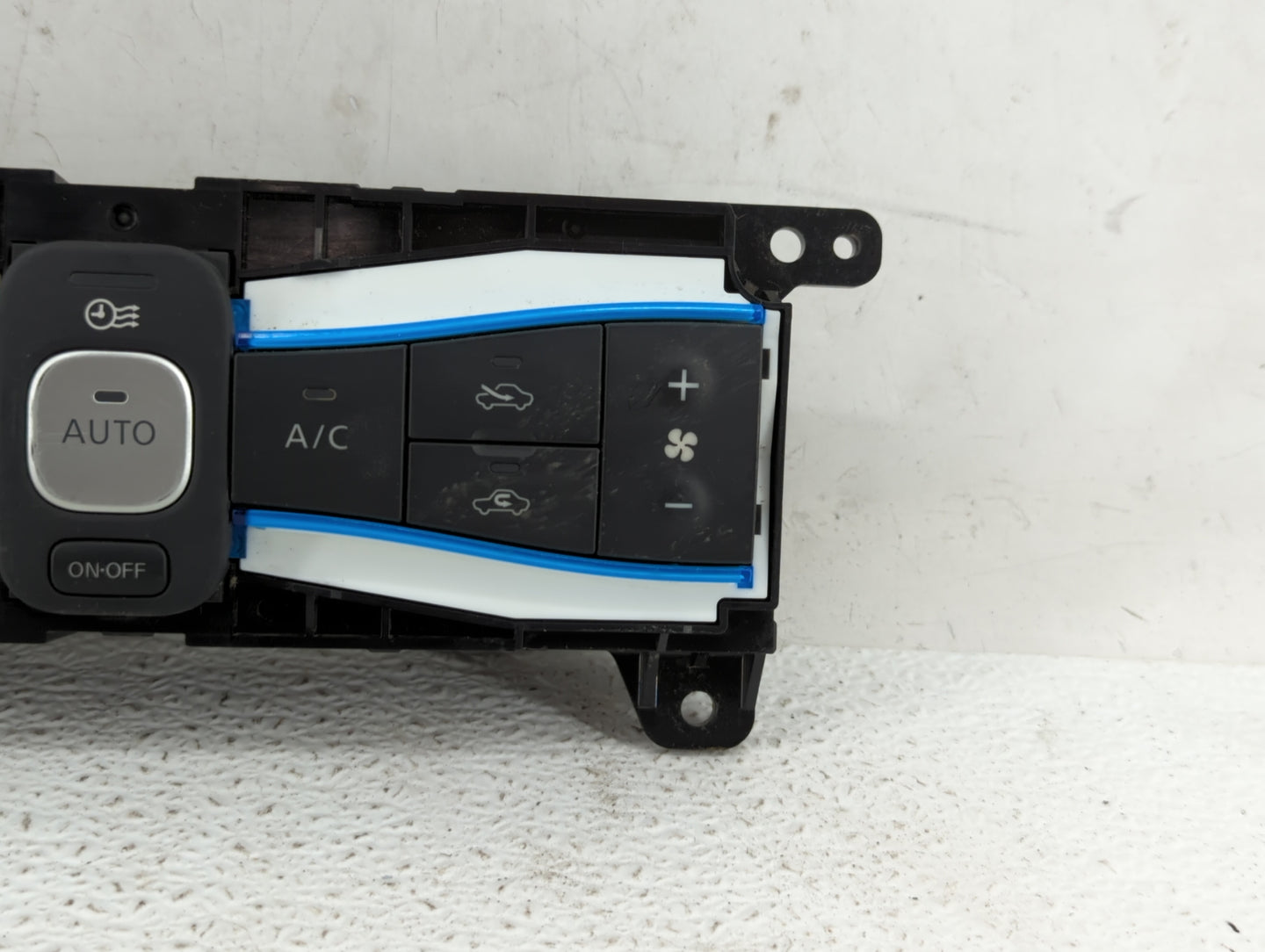 2011-2012 Nissan Leaf Climate Control Module Temperature AC/Heater Replacement P/N:T1030164Z A 27500 3NA0C Fits Fits 2011 20