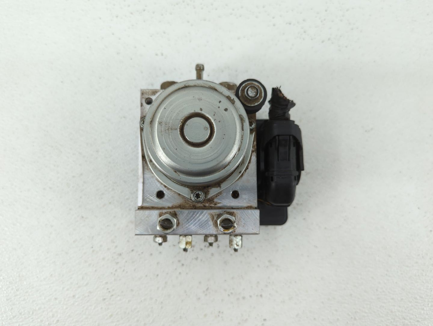 2011-2012 Nissan Leaf ABS Pump Control Module Replacement P/N:47660 3NA0A Fits Fits 2011 2012 OEM Used Auto Parts - Oemuseda