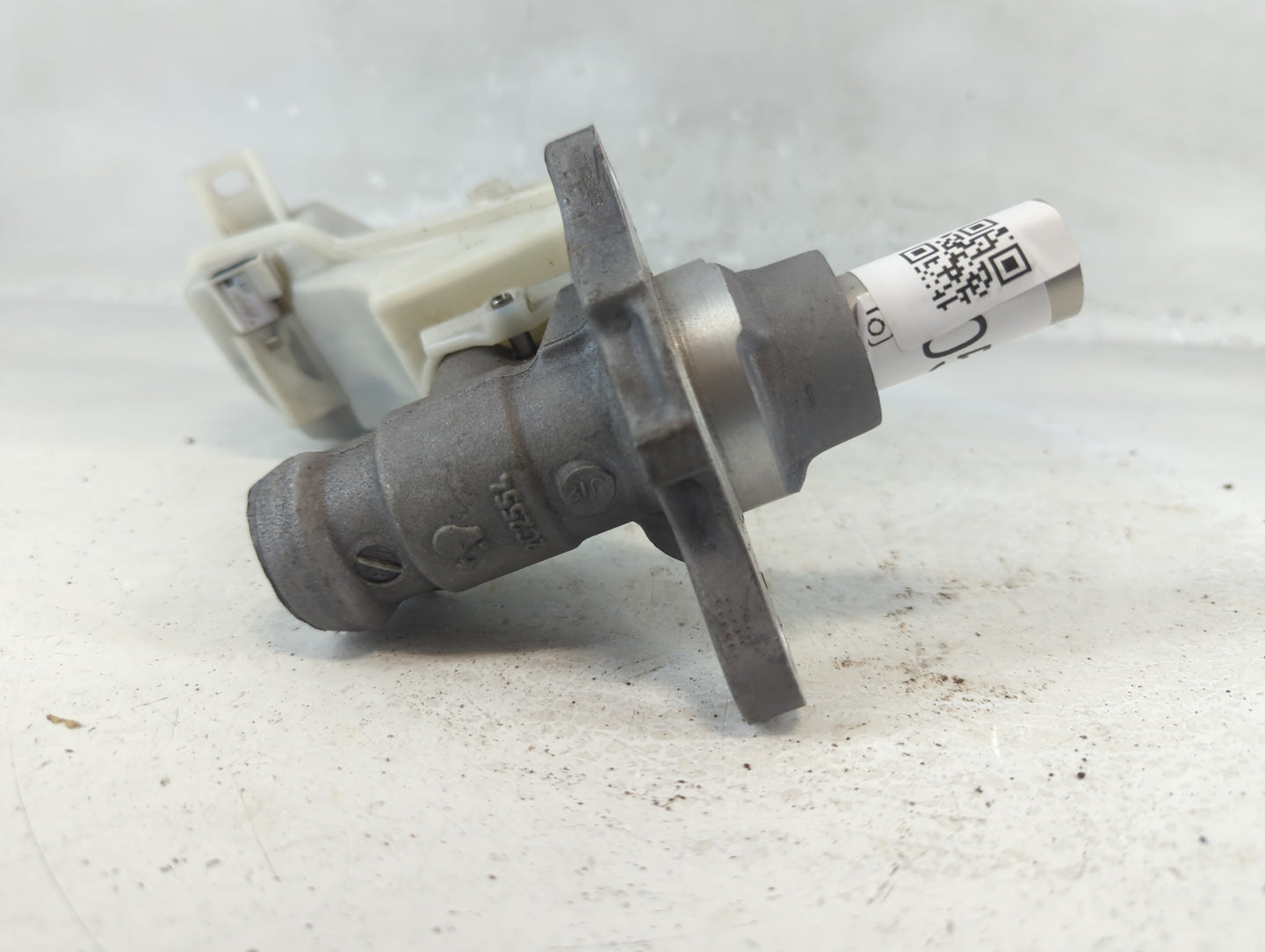 2009-2014 Nissan Maxima Brake Master Cylinder - Oemusedautoparts1.com