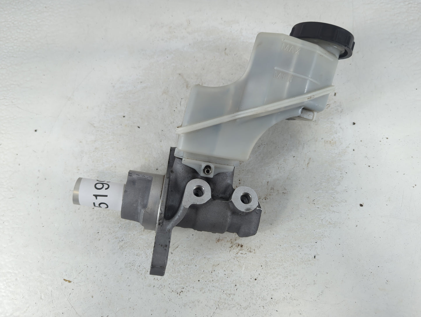 2009-2014 Nissan Maxima Brake Master Cylinder 1051997 - Oemusedautoparts1.com
